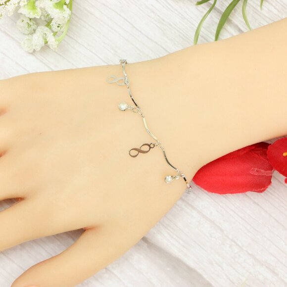 "Trendy Handmade Bracelet – A Thoughtful Gift for Girls & Women | UNVRC1017 - Picture 3 of 10